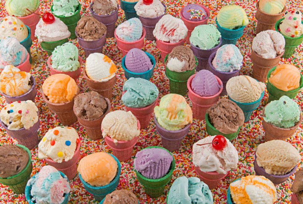 Summer is here! Top your ice cream or fro yo the gourmet way with Hanna’s Gourmet Sprinkles