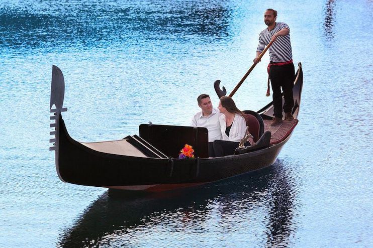 4 New Ways To Sail Lake Tahoe From A Powerboat Picnic To A Romantic Gondola 7x7 Bay Area