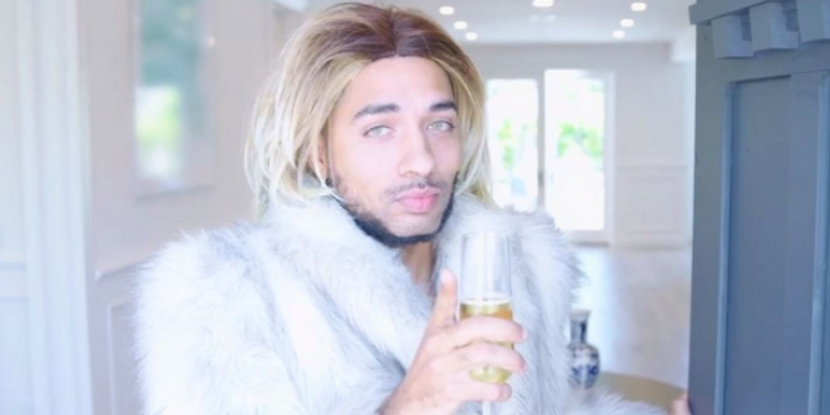 Updated: Joe Mande and Super Deluxe Are Creating Joanne the Scammer's TV Show
