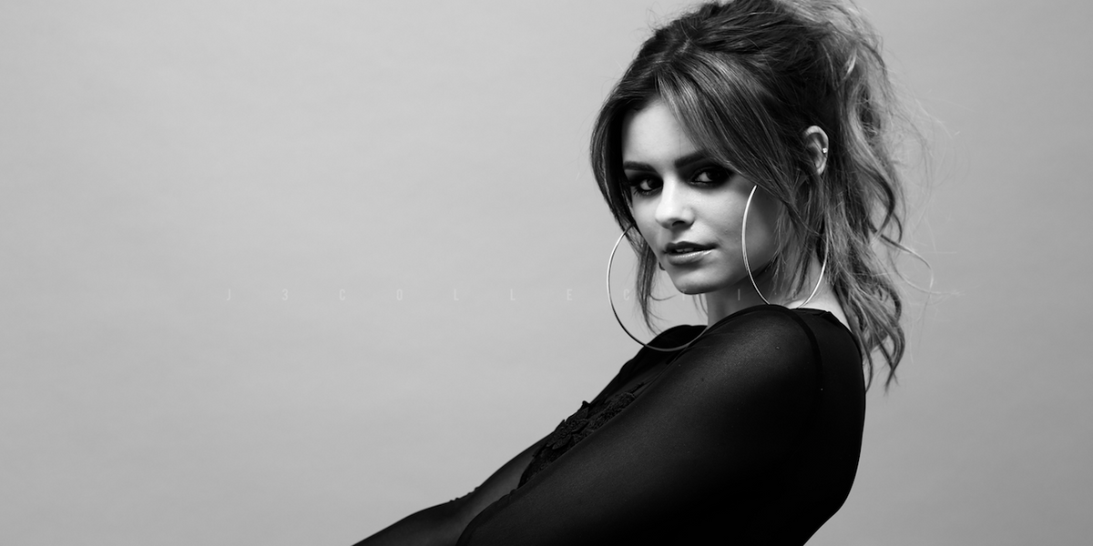 PREMIERE: Step into Jacquie Lee's Surreal World in New "Am I The Only One" Video