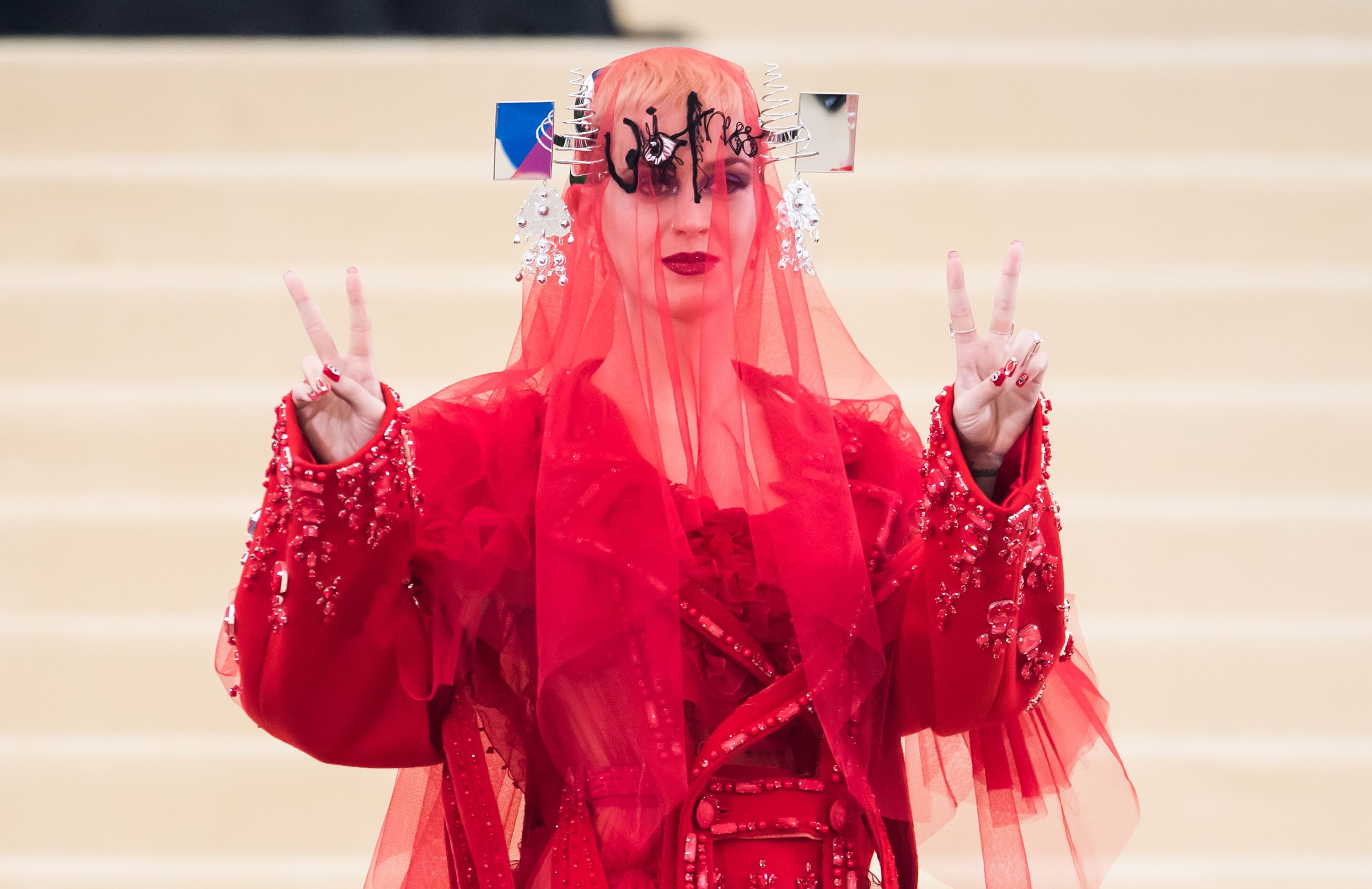 pink wig gala 2018
