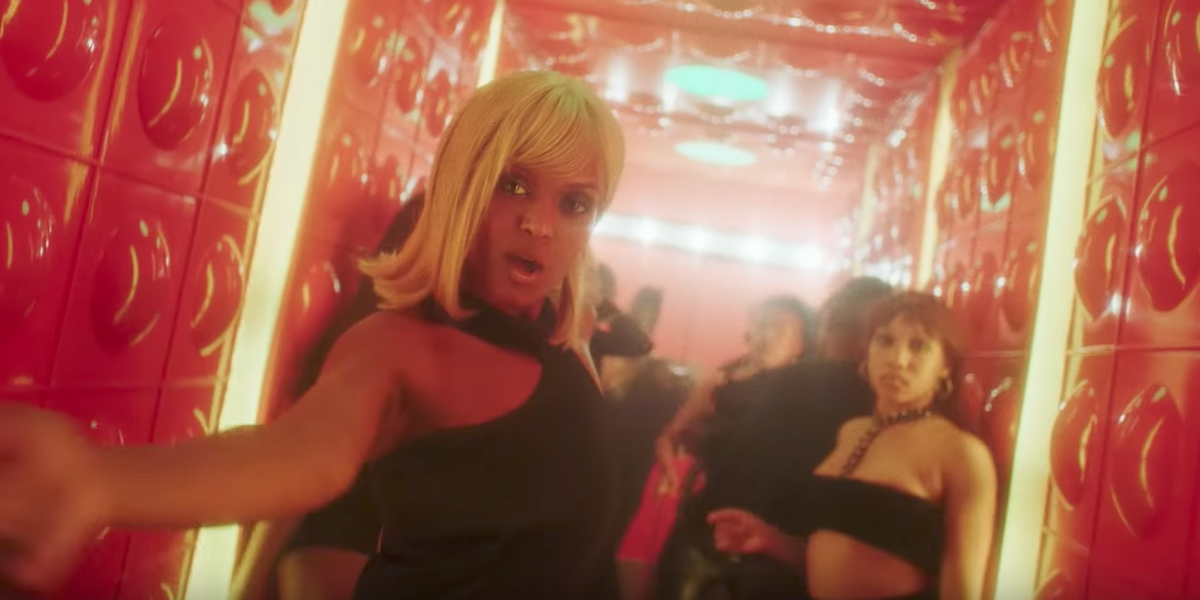Kelela Goes Through a Few Different Wigs in New Video for 'LMK'