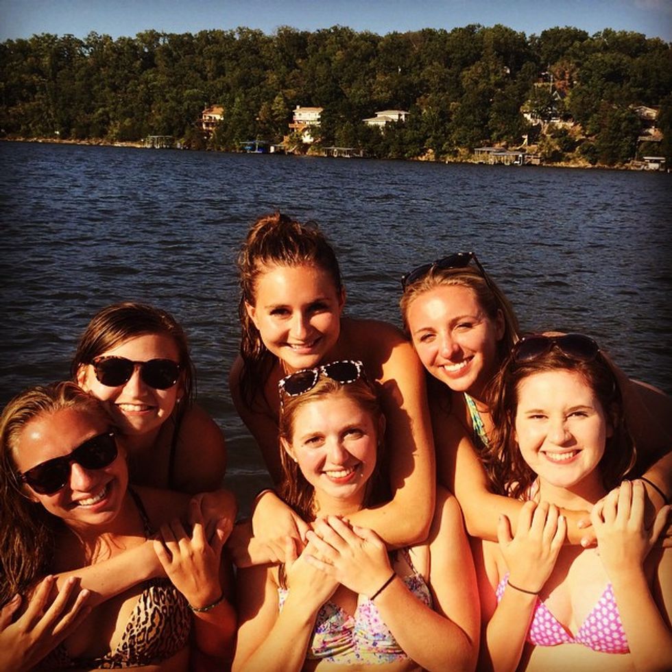15 Things To Do With Your Best Friends in College