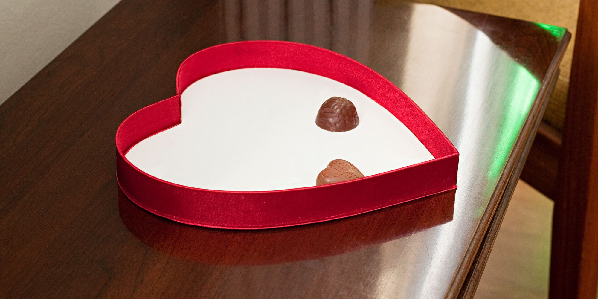 things to give your girlfriend on valentine's day