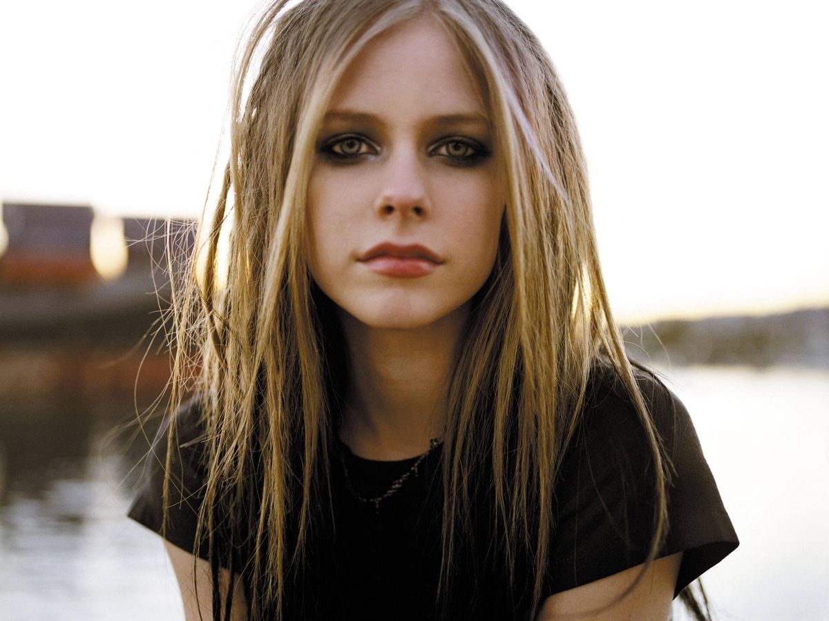 Avril Lavigne Hardcore Porn - 25 Reasons Avril Lavigne Will Always Be Badass
