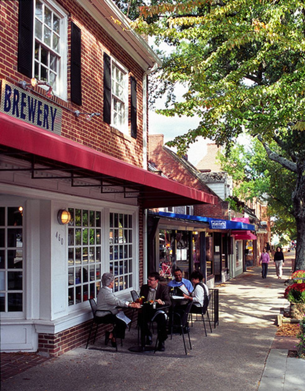 The Best Places to Eat Outside in Chapel Hill