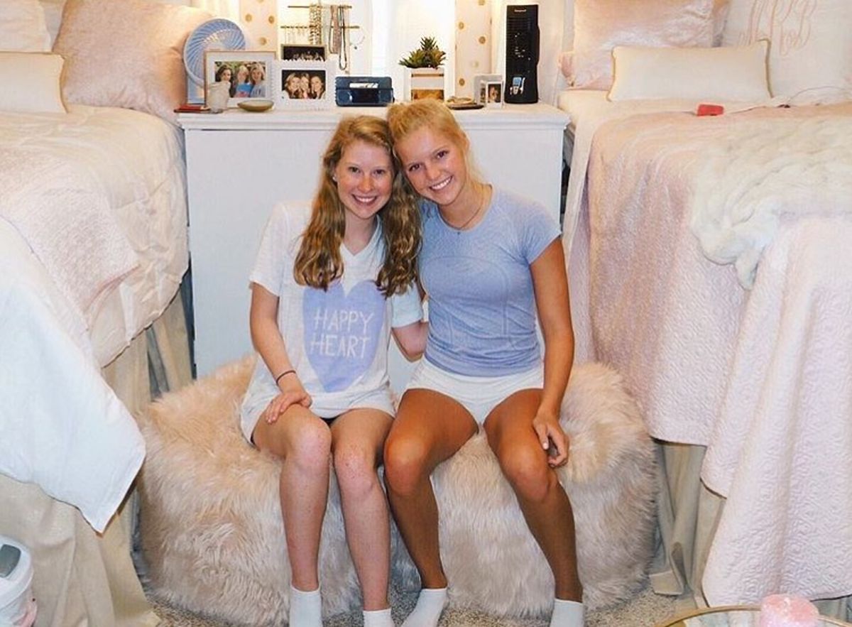 15 Unique Ways Ole Miss Girls Are Decorating Their Dorm Rooms