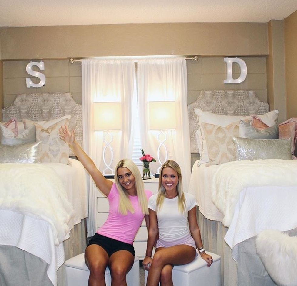 15 Unique Ways Ole Miss Girls Are Decorating Their Dorm Rooms