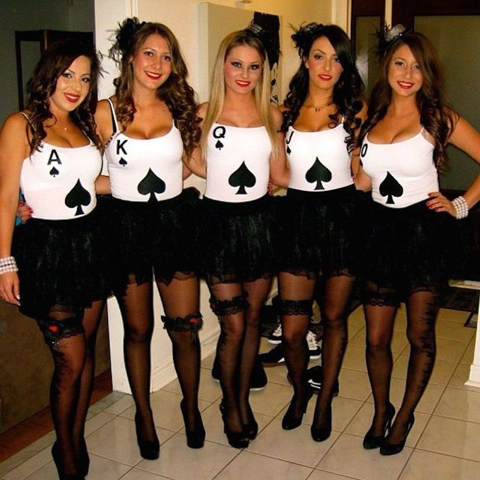 Halloween Costumes For A Big Group - 24 Best Halloween Costumes For Big Groups