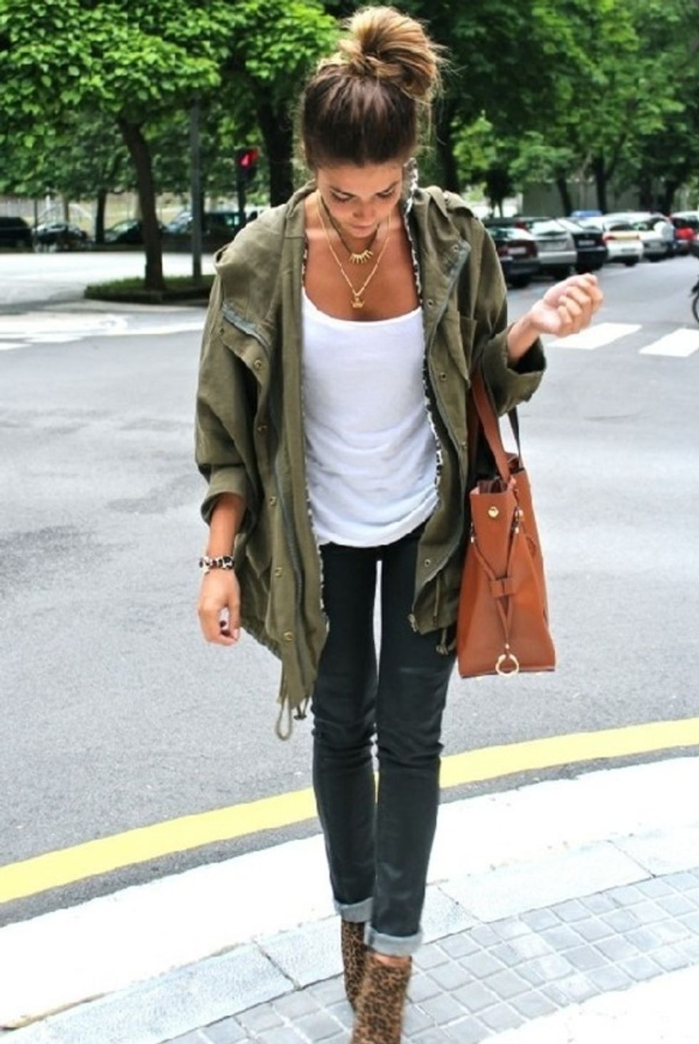 10 Clothing Items All College Girls Should Own