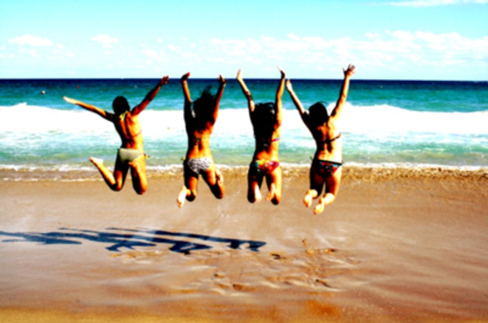 Eight Reasons To Appreciate A Beach Day With Friends