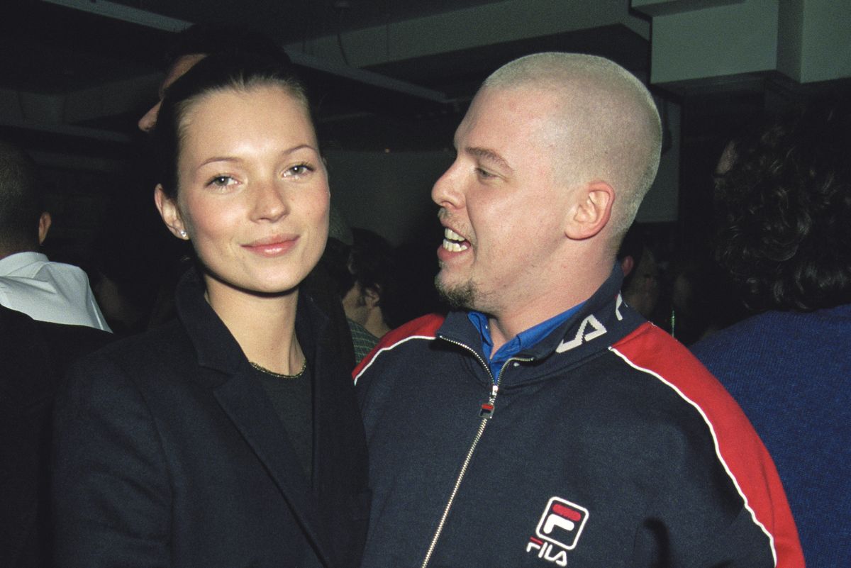 Alexander McQueen, Marc Jacobs, And Kate Moss Inspire New TV Series About ' 90s Fashion World - PAPER Magazine