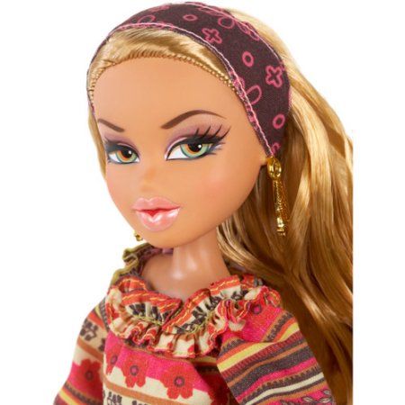 bratz doll with dirty blonde hair