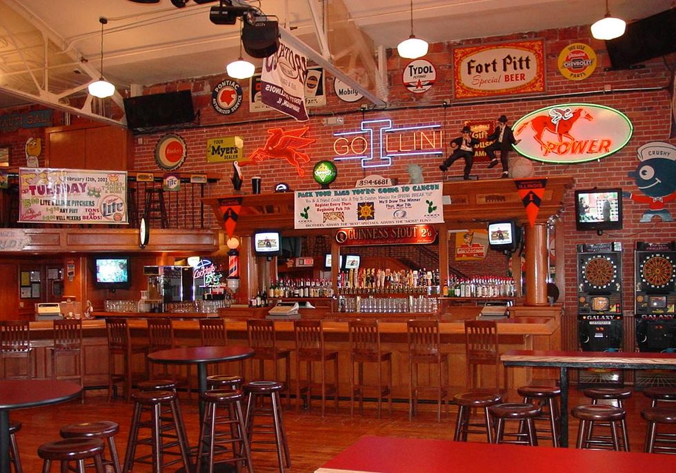 The 9 Bars That Make UIUC One Of The Best Party Schools In The Nation