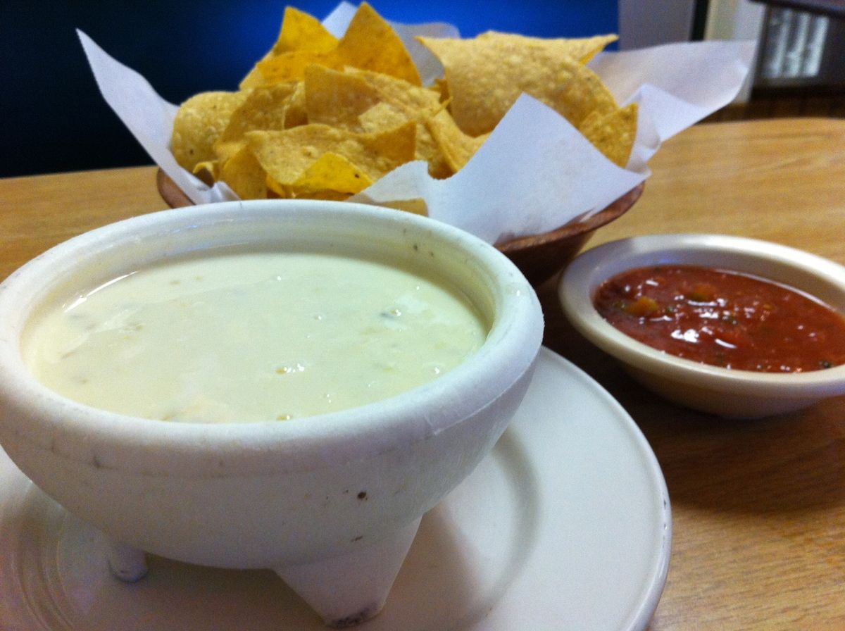 9 Things All Mexican Food Addicts Know All Too Well