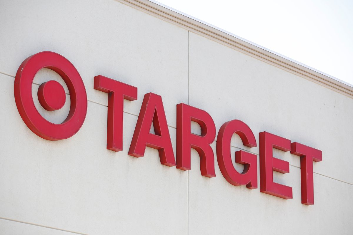18 Thoughts We All Have When Going To Target