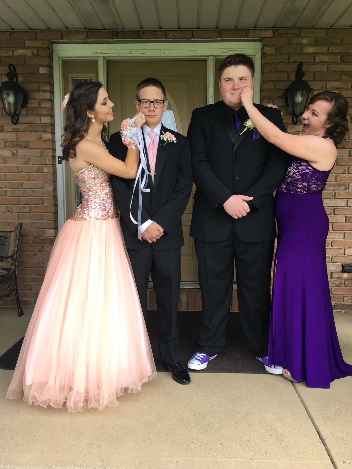 5 Things That Happen When You Go To Prom While In College