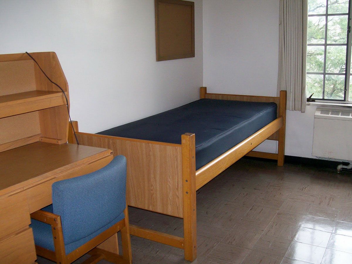 to-my-empty-dorm-room