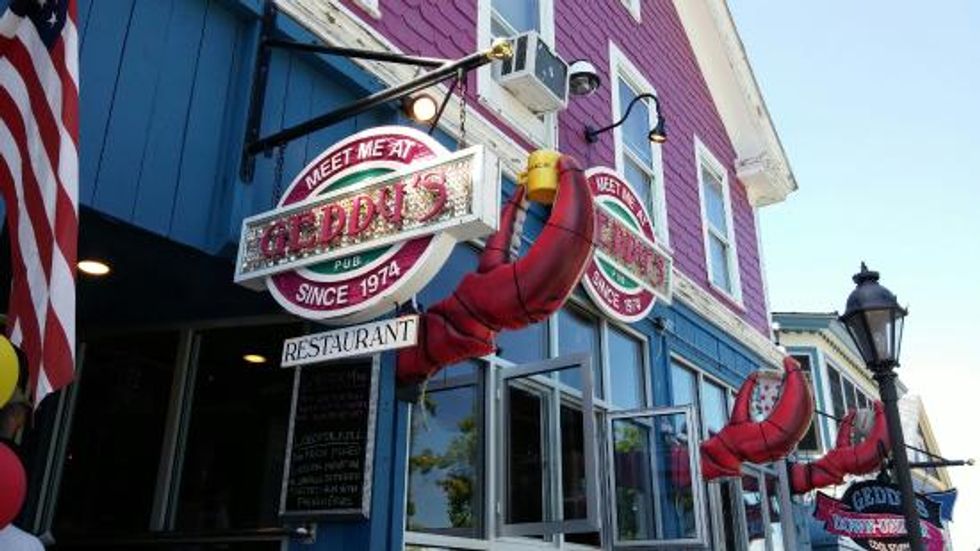 10 Places You Must Eat At This Summer In Bar Harbor, Maine
