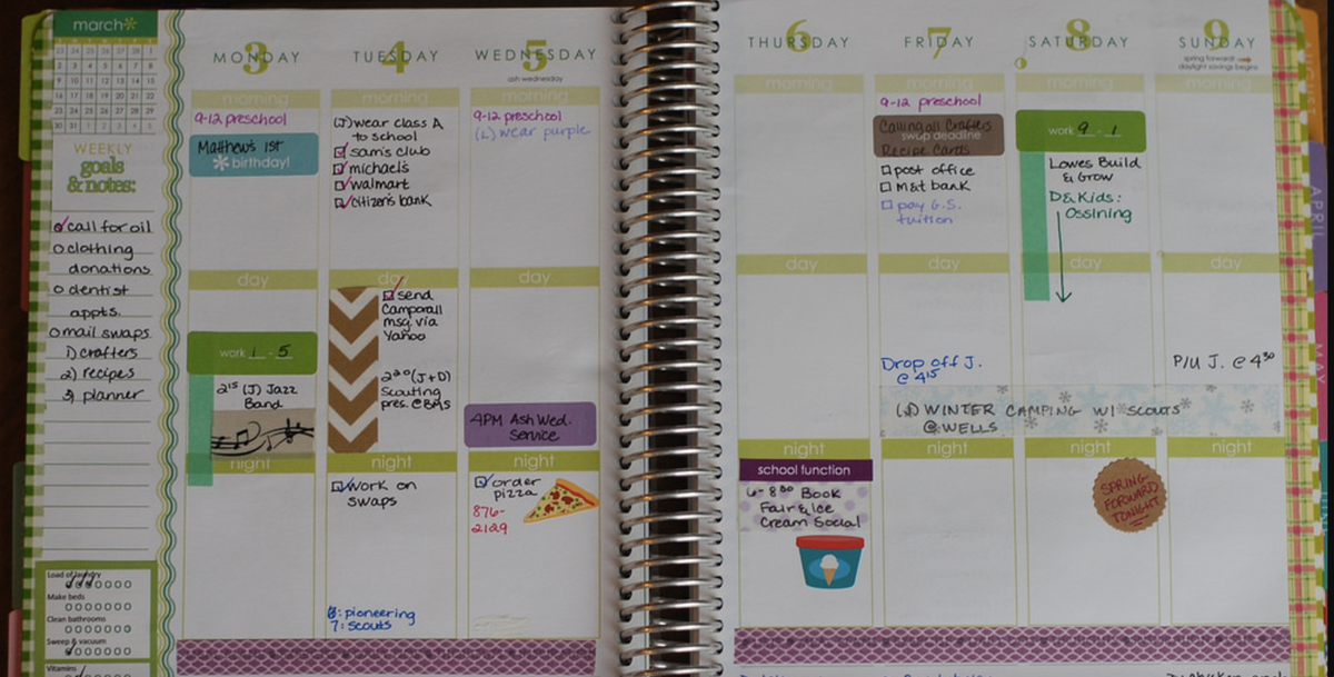 How To Organize Your Weekly Planners