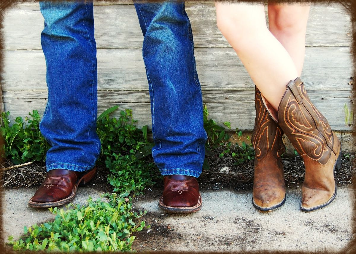 10 Ways You Know You're Dating A Country Boy