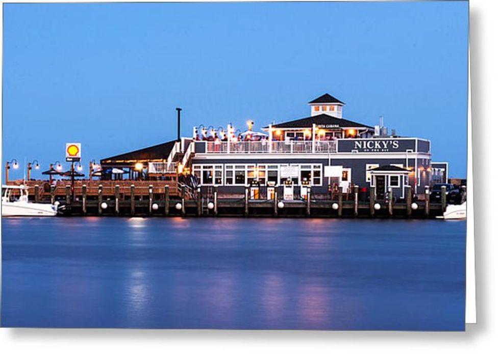 10 Restaurants You MustTry On The South Shore Of Long Island