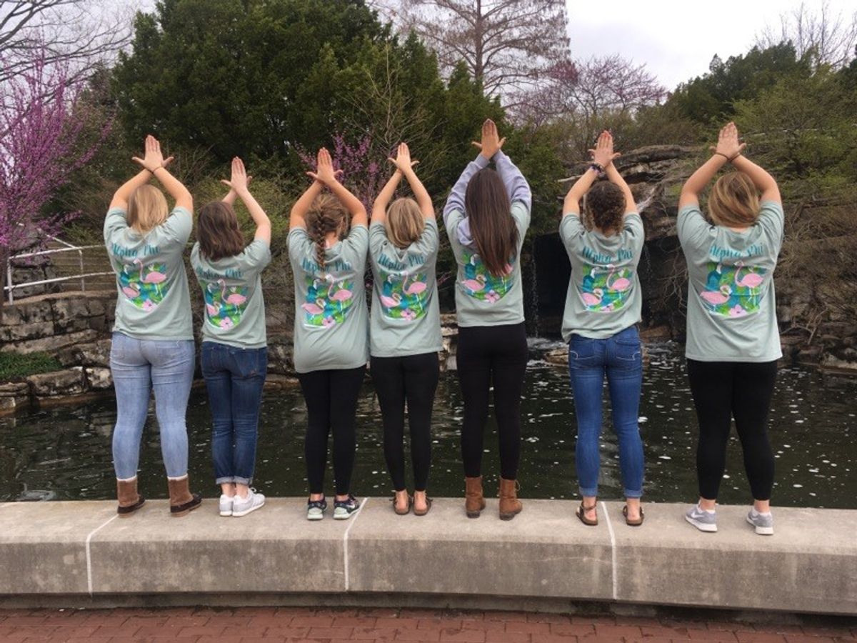 7-reasons-you-should-definitely-not-join-a-sorority