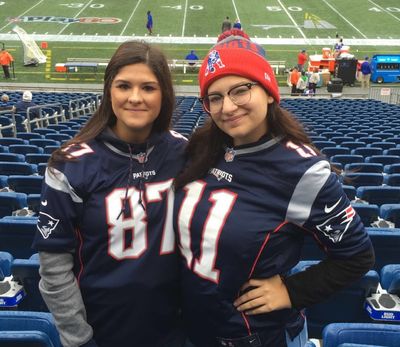 Pink Jersey Proves That Woman Is Sports Fan, Yet Also Retains A