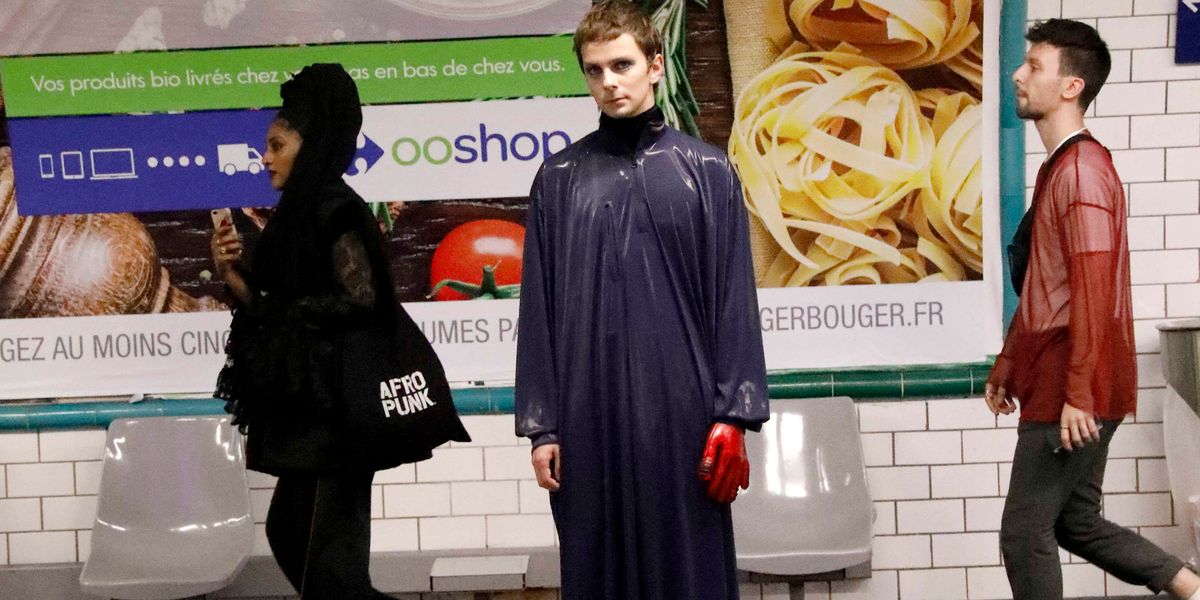 Dumitrascu Staged Their Spring 2018 Show On a Parisian Subway Platform