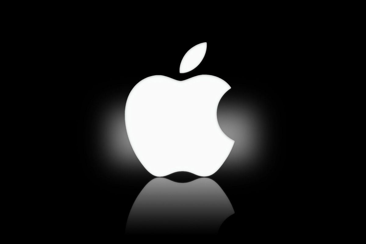Apple in talks with Universal and Warner Brothers to bring new movies home just weeks after it premieres in theaters