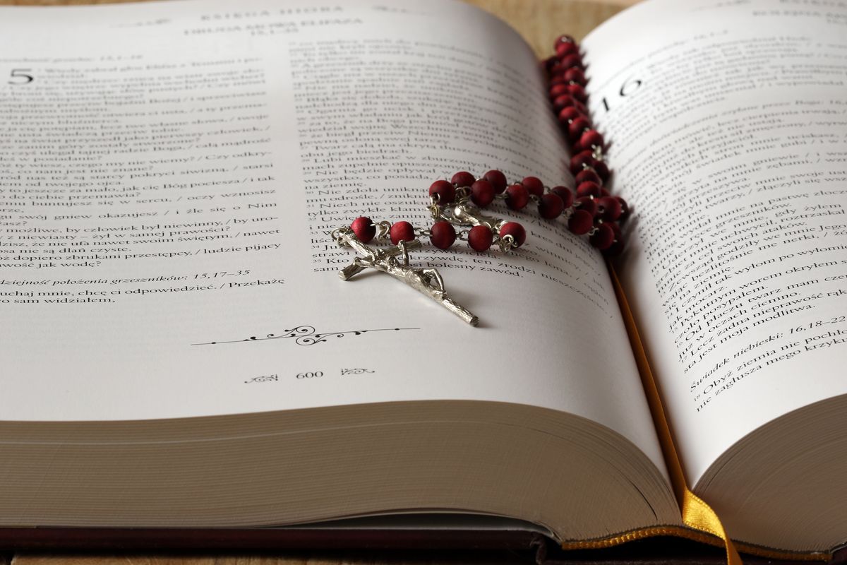 10 Bible Verses For When Tragedy Strikes