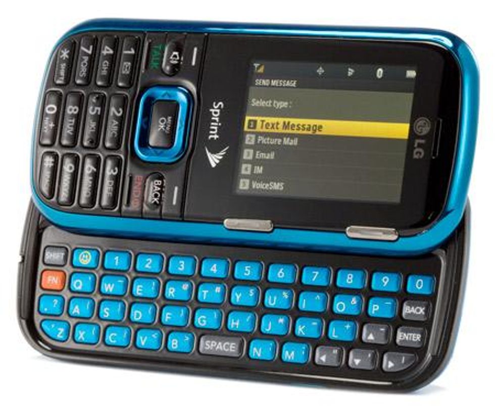 14 Of Your Favorite Cell Phones From The Early 2000s