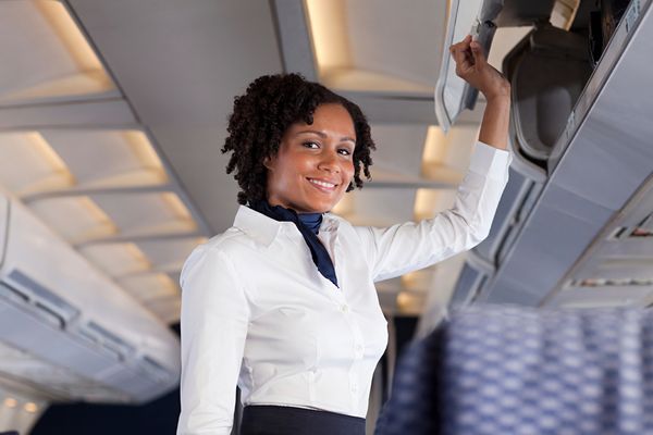 5 Ways I Keep My Skin Looking Fresh & Glowing On Long Flights