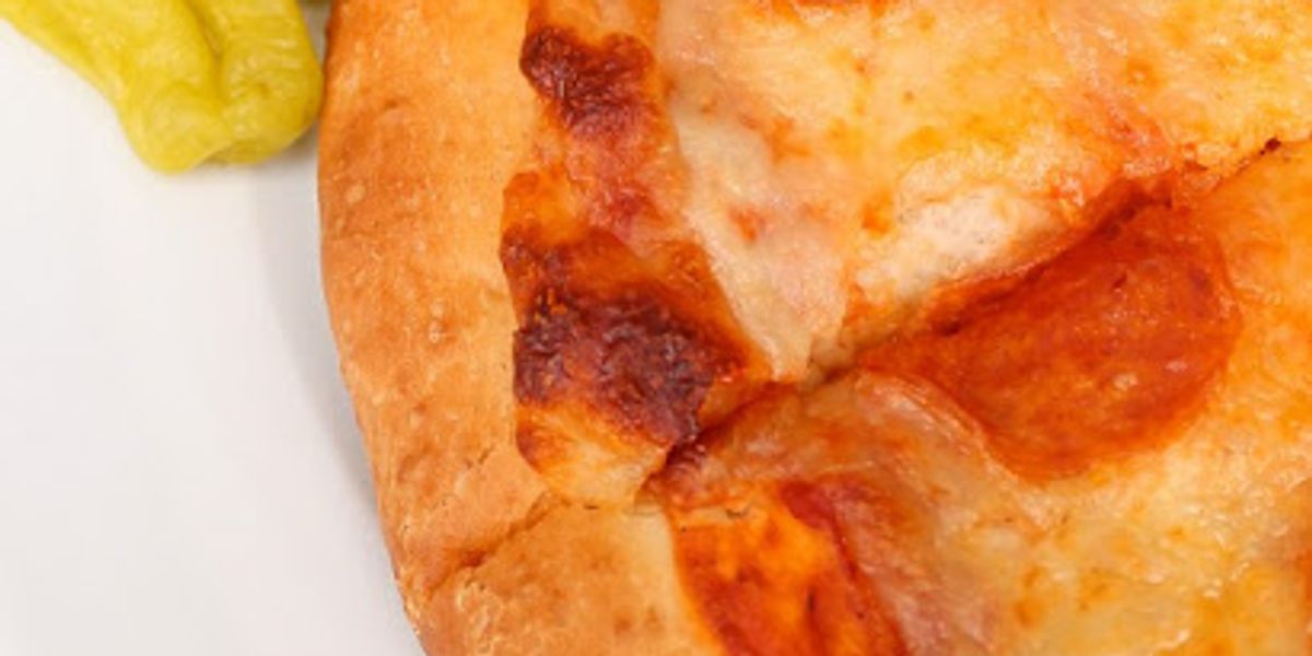 Copycat Papa Johns Pizza Recipe - Six Sisters Stuff