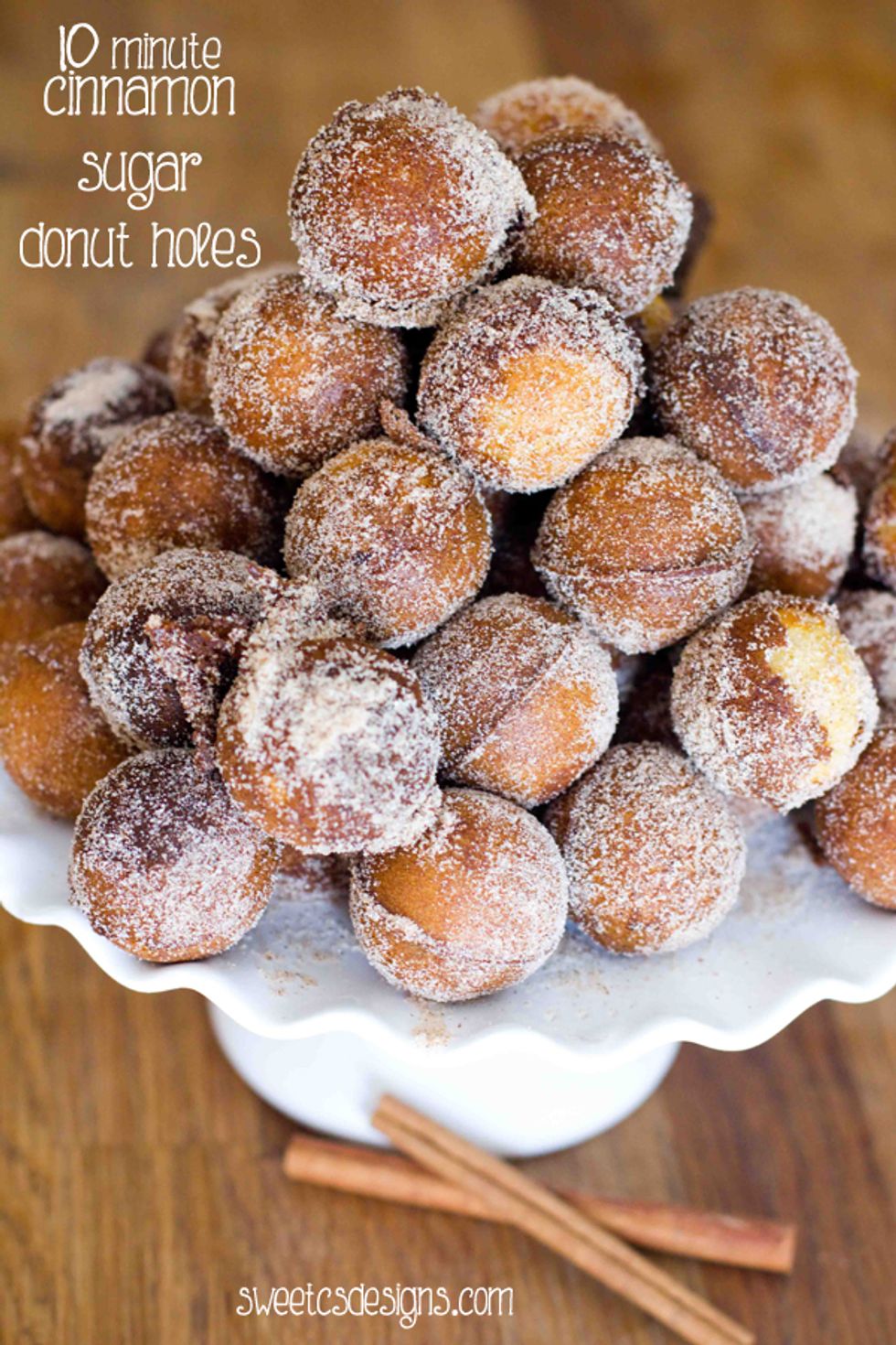 10 Minute Baked Cinnamon Sugar Donut Holes - My Recipe Magic