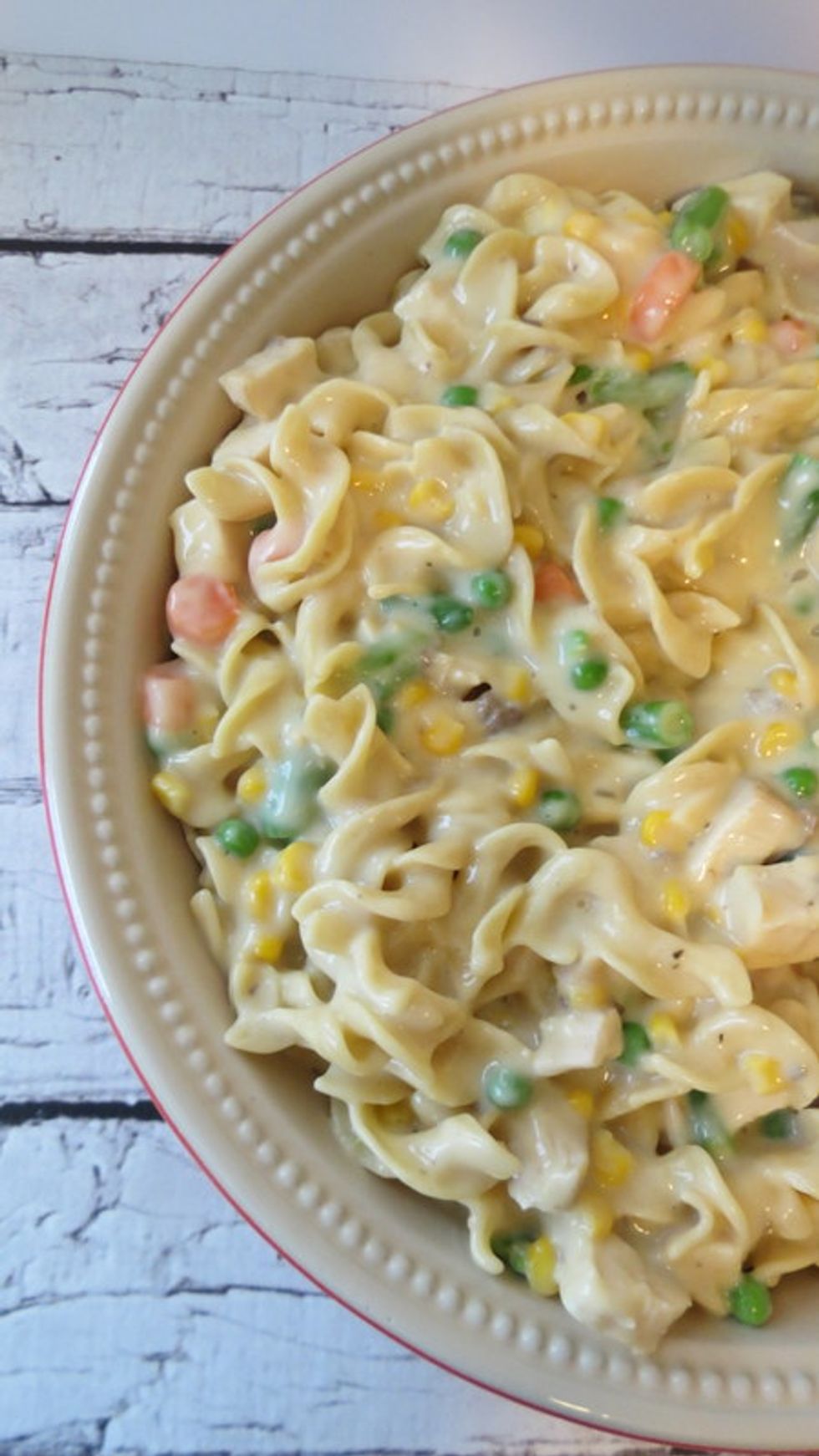 easy-chicken-noodle-casserole-my-recipe-magic