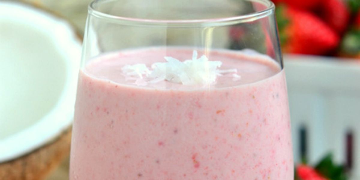 Strawberry Coconut Smoothie - My Recipe Magic