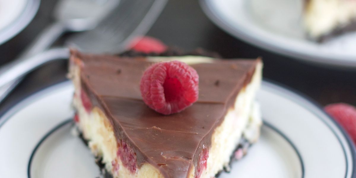 Raspberry Cream Cheese Pie with Chocolate Ganache - My Recipe Magic