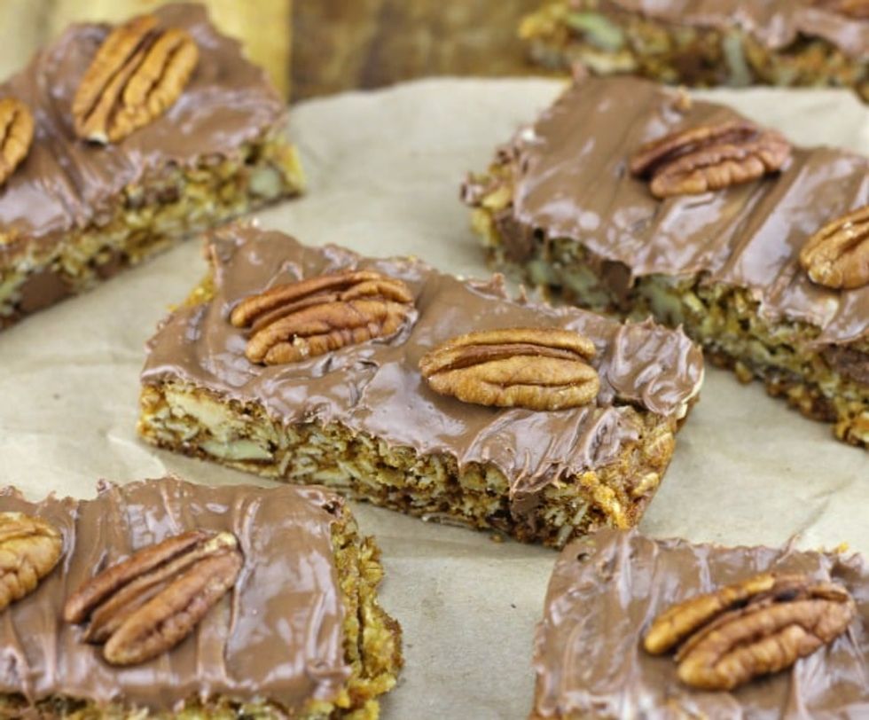 Caramel Pecan Chocolate Chip Oat Cookie Bars My Recipe Magic