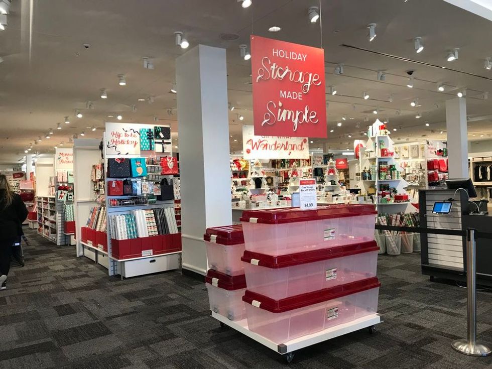 5 Reasons I LOVE Being A Container Store Employee!