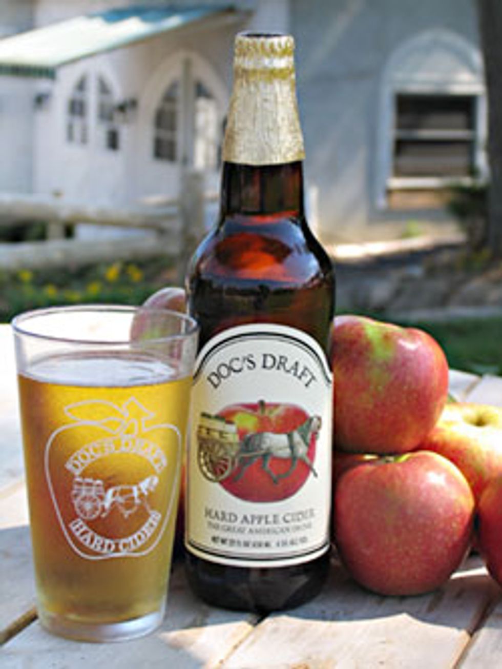 Nosing apple. Cider Apple Wine. Хризантема Эппл сидр. Hermitage Cider hard Apple.