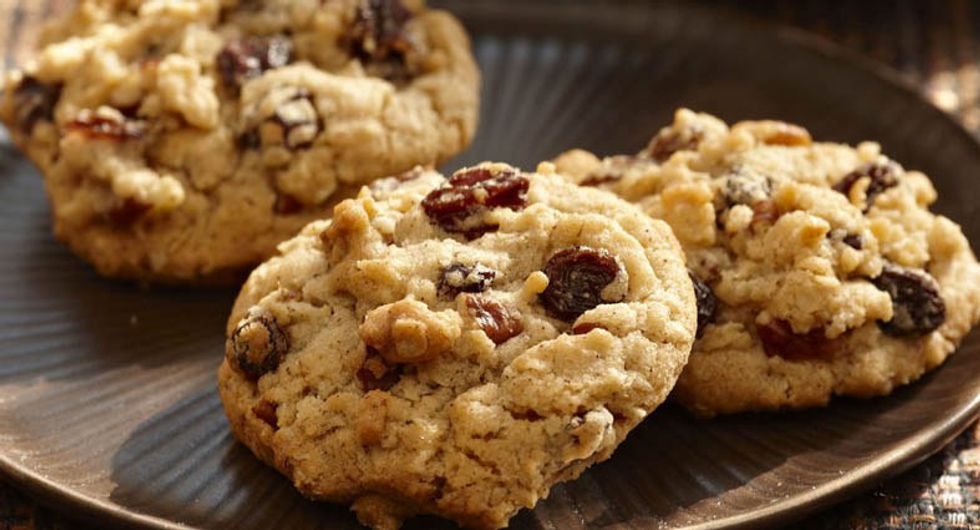 7 Reasons Raisins Ruin Literally Every Food