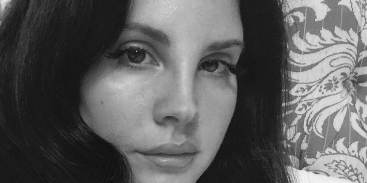 Watch Lana Del Rey (Almost) Join the 21st Century, Marvel at Siri