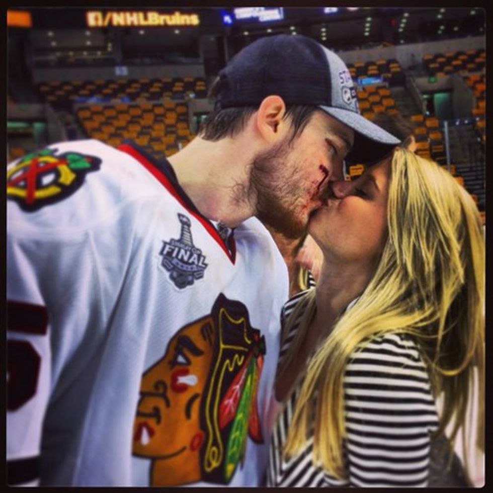 14 Step Program To A Hockey Wife