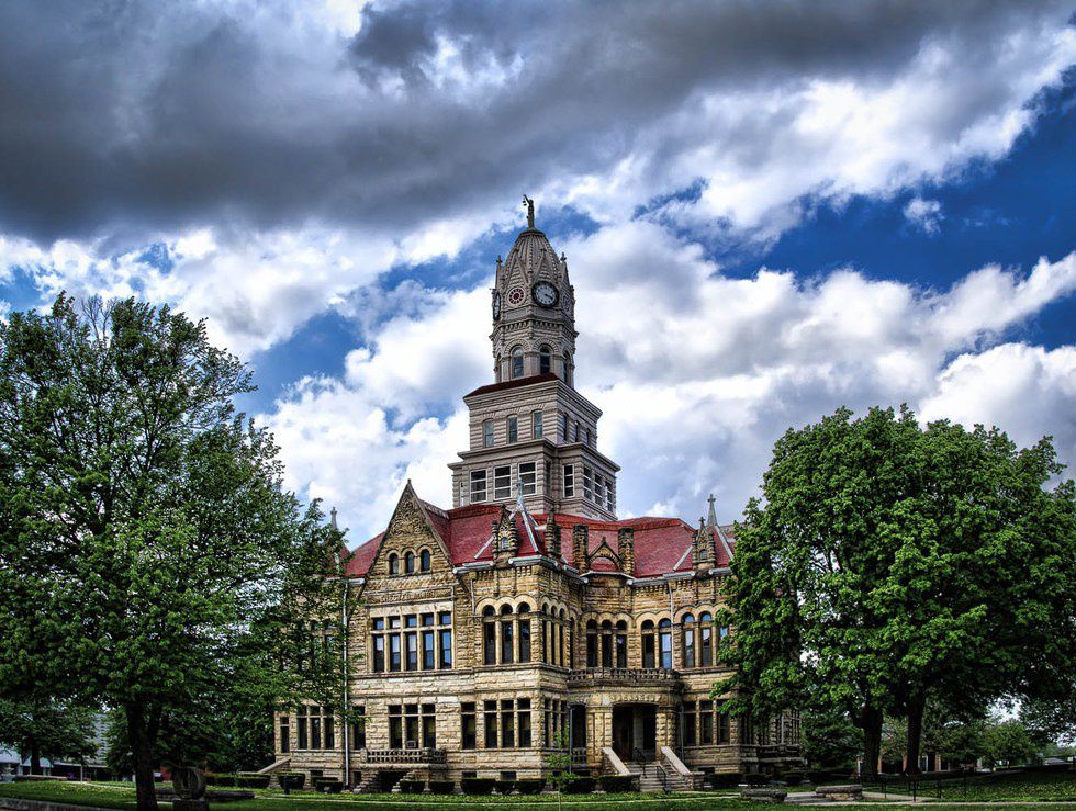 10 Things You Love If You Grew Up in Paris, Illinois