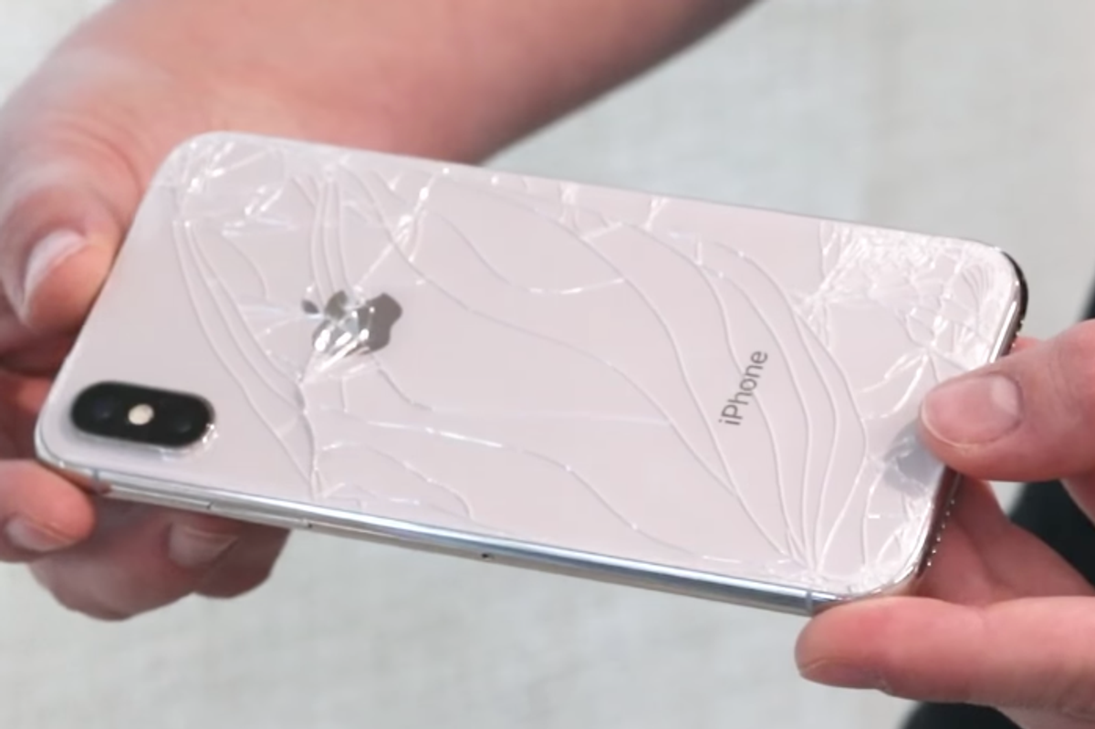 Surprise: The glass iPhone X smashes easily and costs a fortune to fix