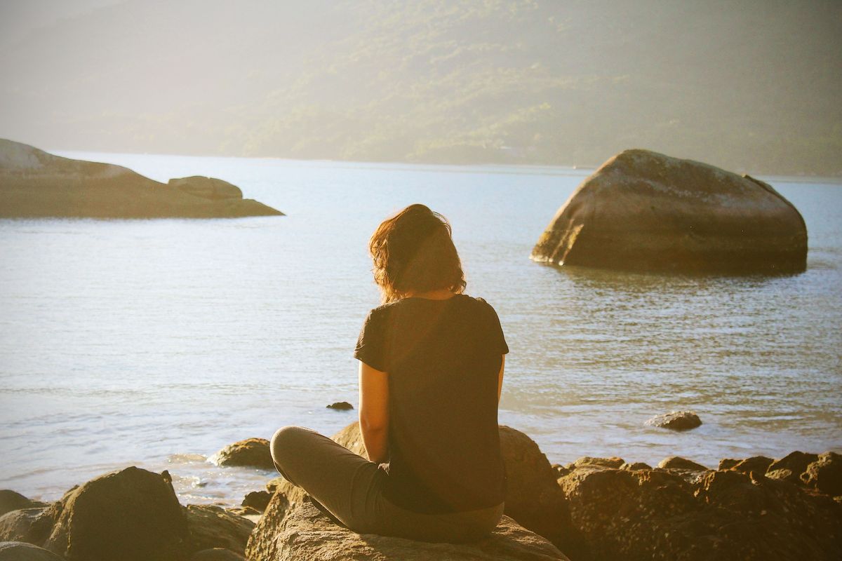 3 Simple Ways To Meditate When You're In A Hurry