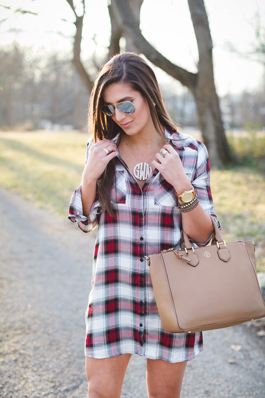 oversized flannel shirt outfit