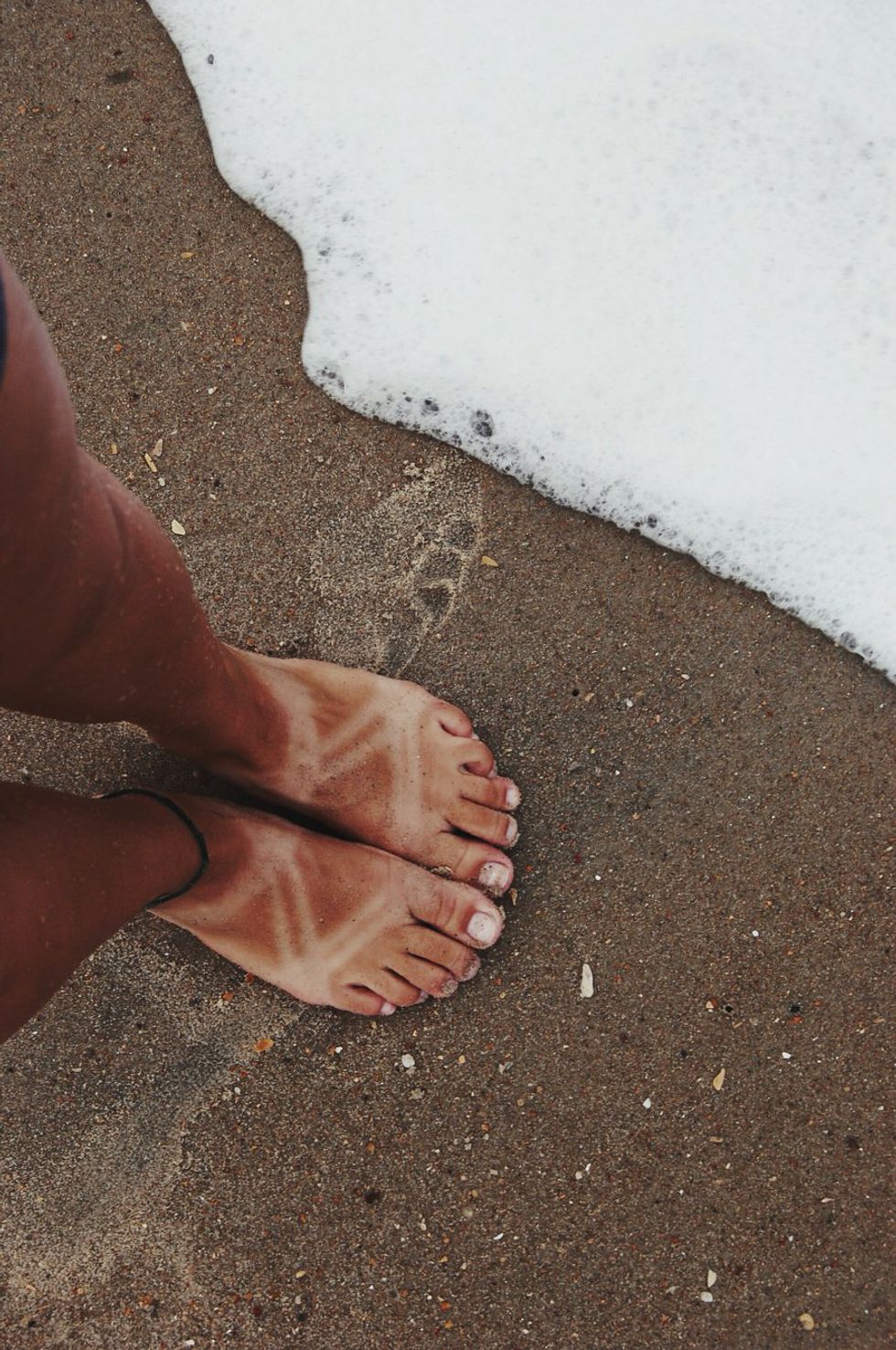 mens chacos on feet