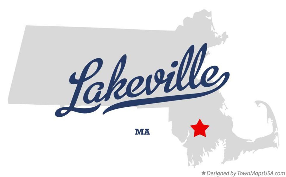 13 Signs You're From Lakeville, Massachusetts